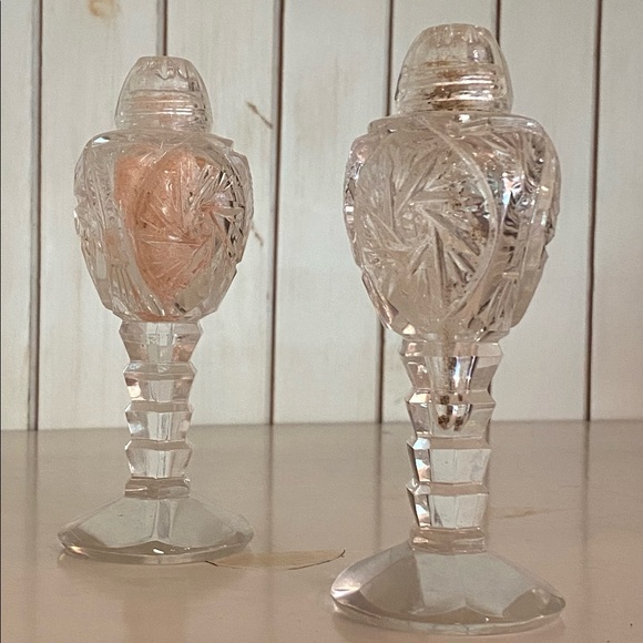 Post War Czech Bohemian 1940s Vintage Large Crystal Salt/Pepper Shakers - Picture 5 of 5